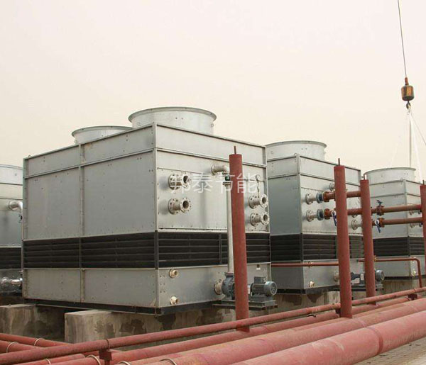 逆流闭式冷却塔